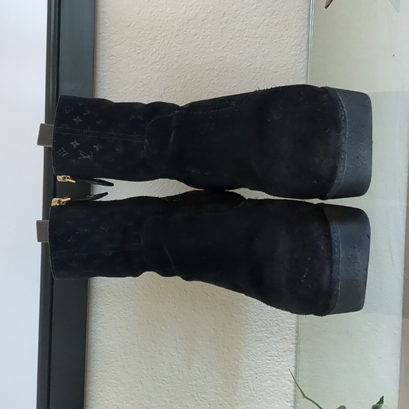 Louis Vuitton wedge booties 10.5 ( fits 9.5) - Picture 5 of 12